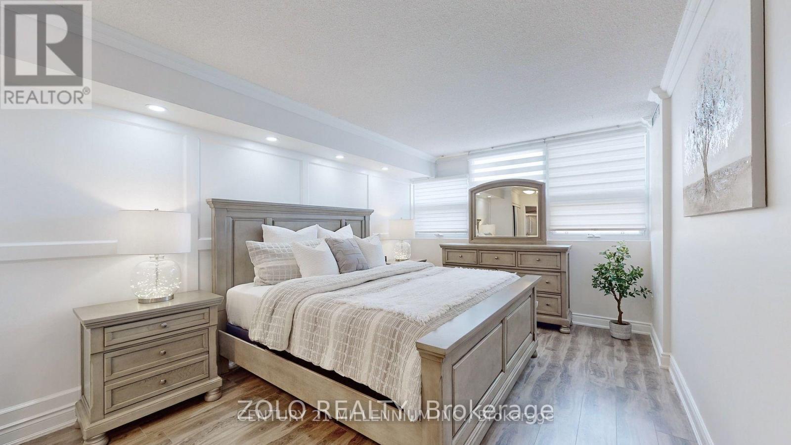 1903 - 8 Lisa Street, Brampton, Ontario  L6T 4S6 - Photo 7 - W12168824