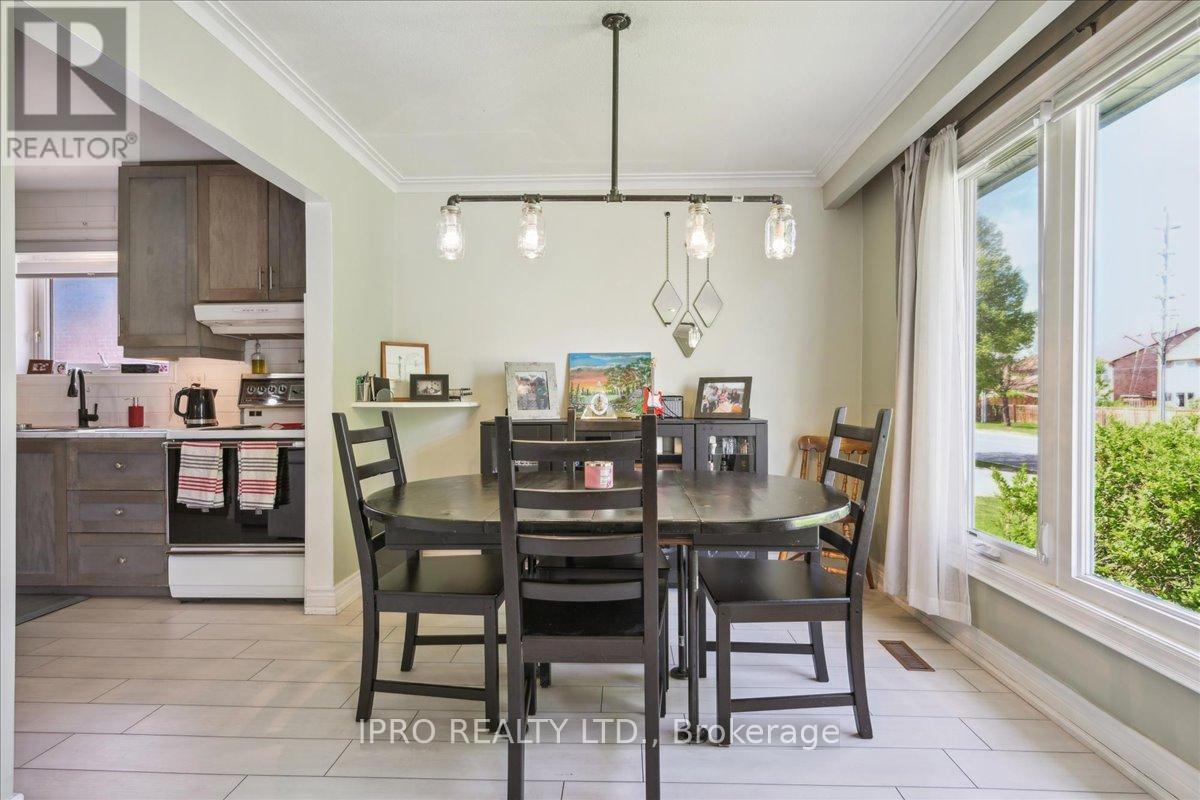 74 Mountainview Road S, Halton Hills (Georgetown), Ontario  L7G 4K5 - Photo 14 - W12168893