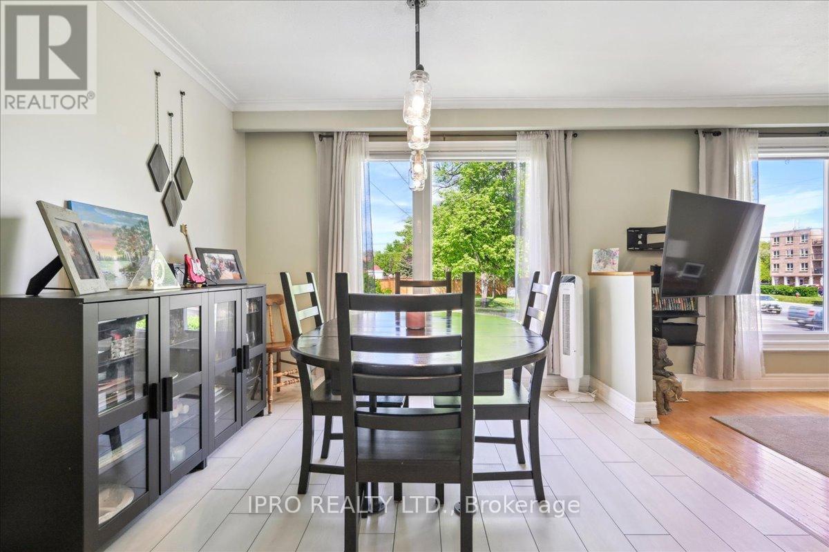 74 Mountainview Road S, Halton Hills, Ontario  L7G 4K5 - Photo 16 - W12168893
