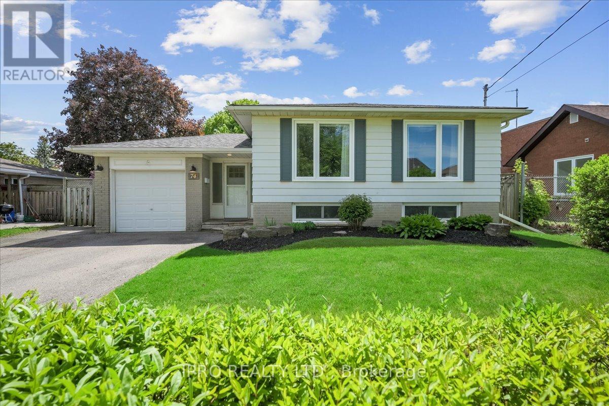 74 Mountainview Road S, Halton Hills (Georgetown), Ontario  L7G 4K5 - Photo 4 - W12168893