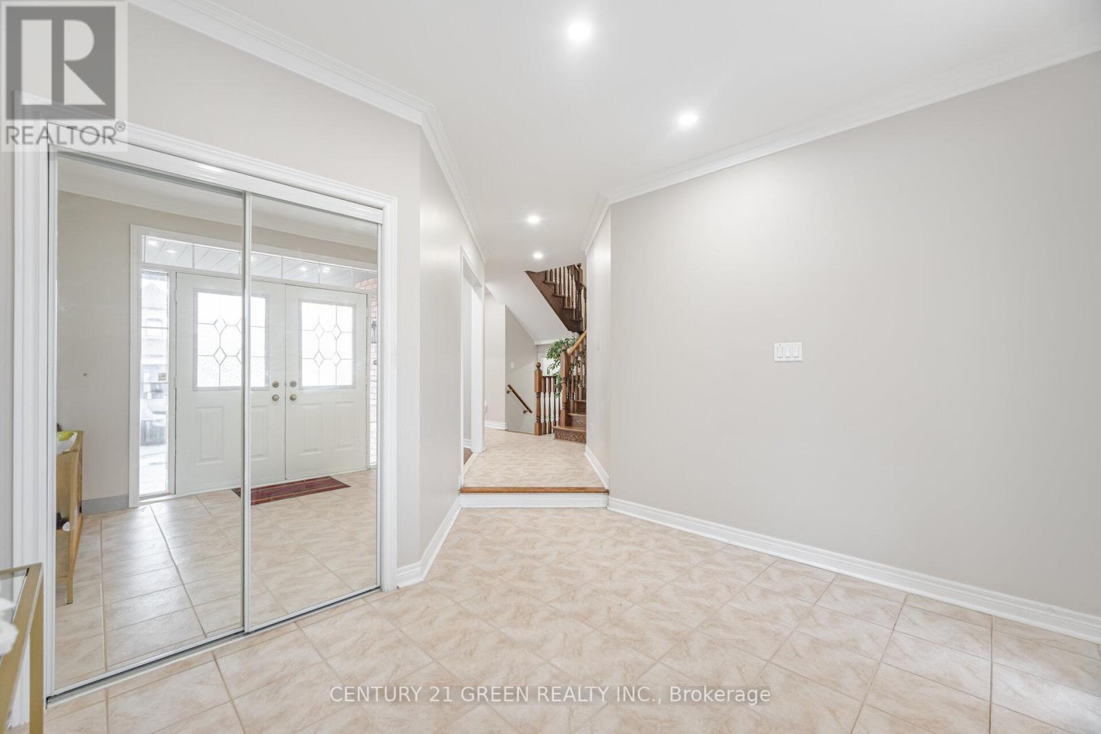Property at 113 SUNNY MEADOW BOULEVARD image 3