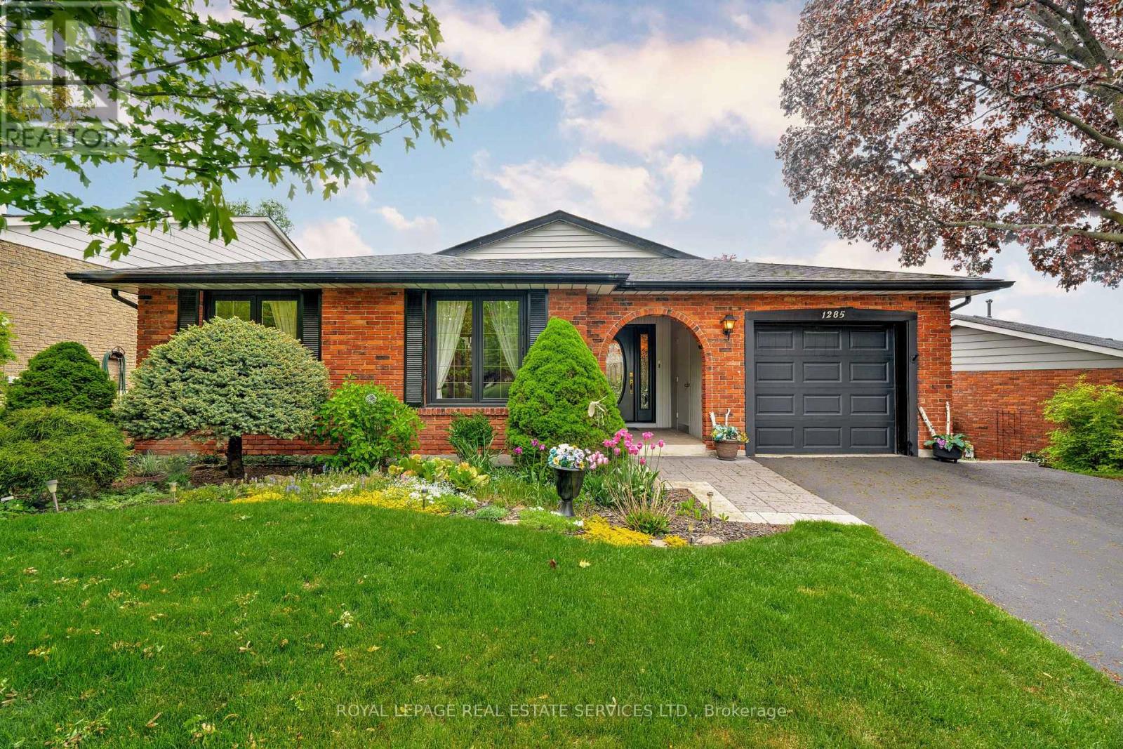 1285 HART CRESCENT, Oakville, Ontario