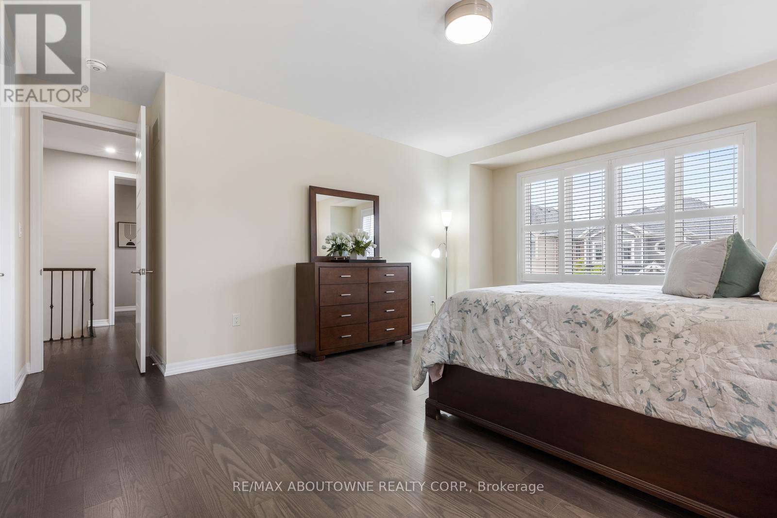 201 North Park Boulevard, Oakville (Go Glenorchy), Ontario  L6M 5K2 - Photo 18 - W12168924