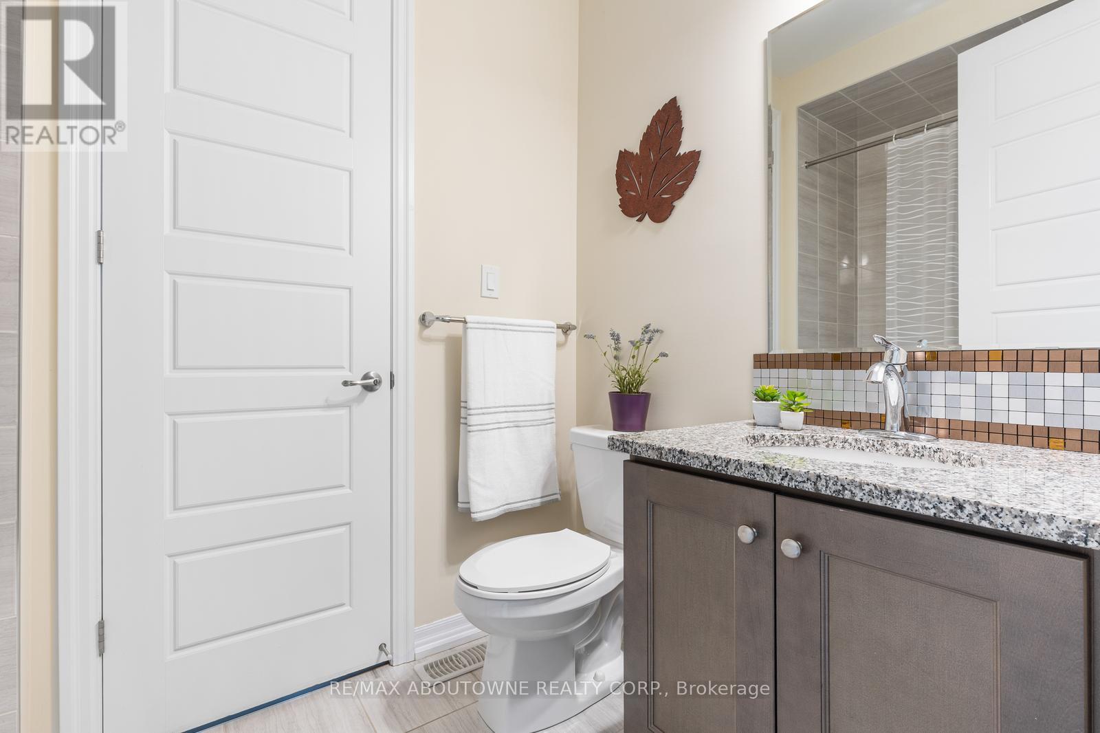 201 North Park Boulevard, Oakville, Ontario  L6M 5K2 - Photo 24 - W12168924
