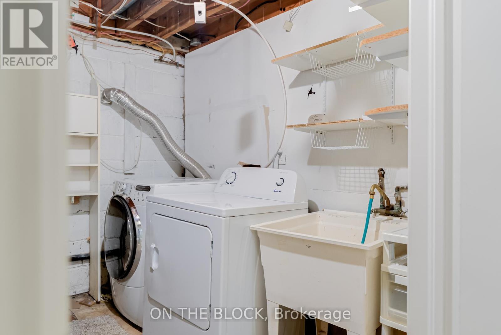 41 Van Stassen Boulevard, Toronto (Lambton Baby Point), Ontario  M6S 2N2 - Photo 25 - W12168978