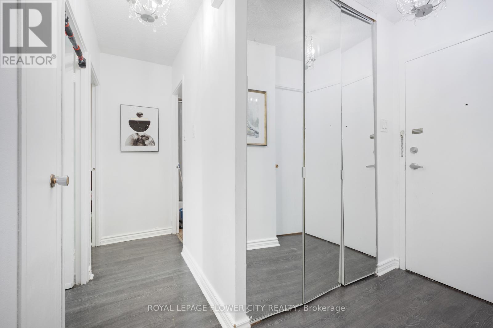 207 - 1615 Bloor Street, Mississauga (Applewood), Ontario  L4X 1S2 - Photo 23 - W12168996