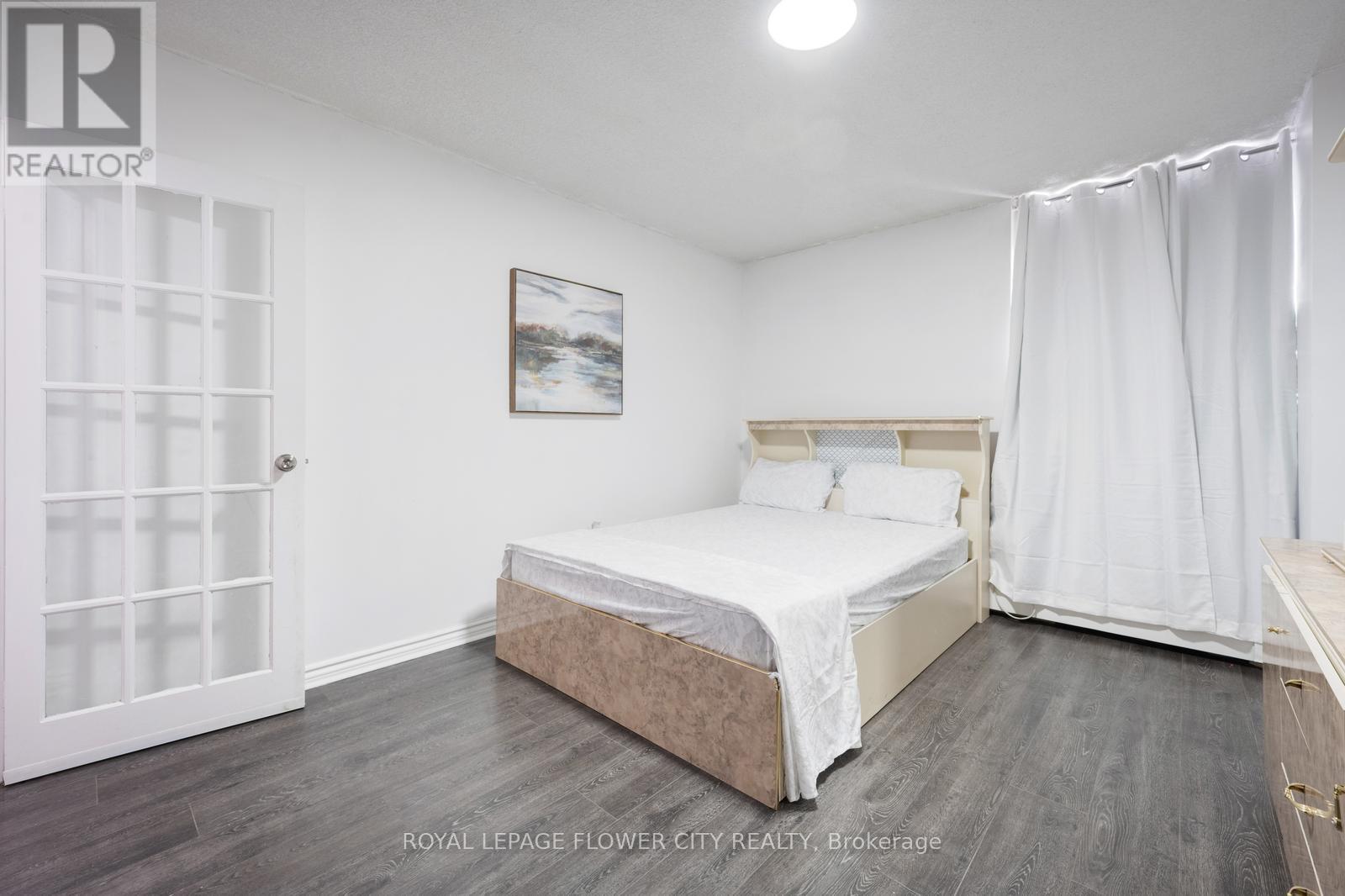 207 - 1615 Bloor Street, Mississauga (Applewood), Ontario  L4X 1S2 - Photo 25 - W12168996