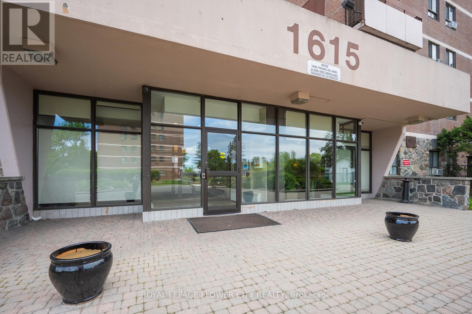 Property at 207 - 1615 BLOOR STREET image 3