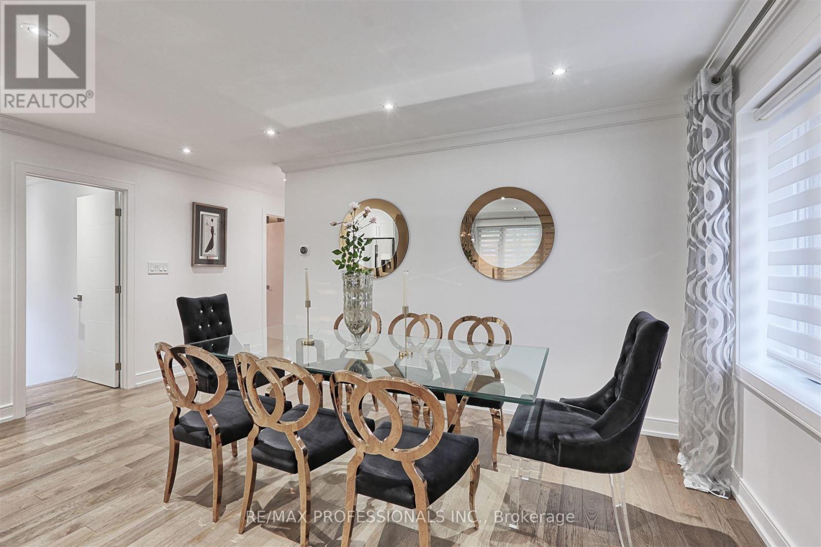 229 Sheldon Avenue, Toronto, Ontario  M8W 4L8 - Photo 11 - W12169003