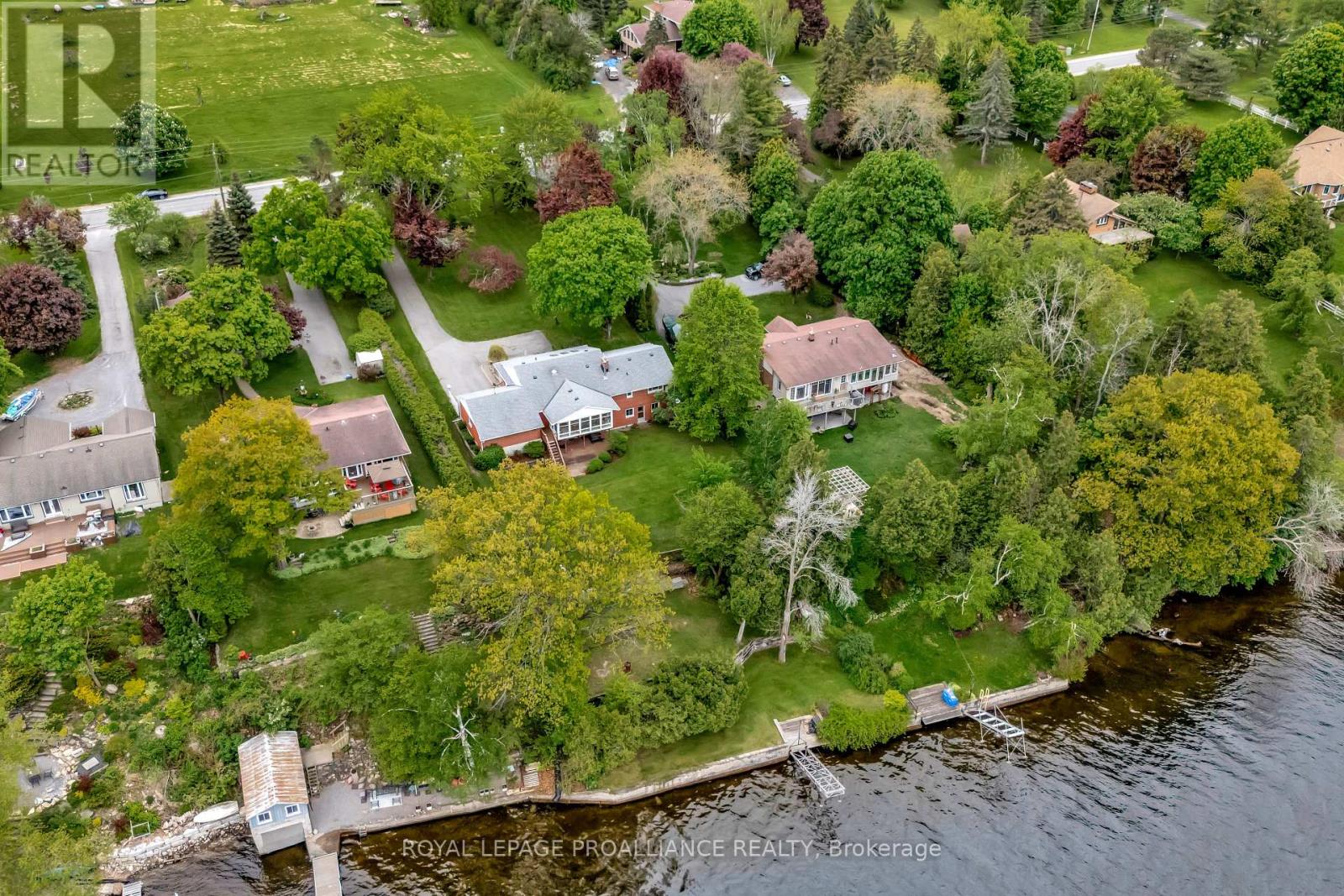 1826 County Rd 3 Road, Prince Edward County, Ontario  K0K 1L0 - Photo 3 - X12169237
