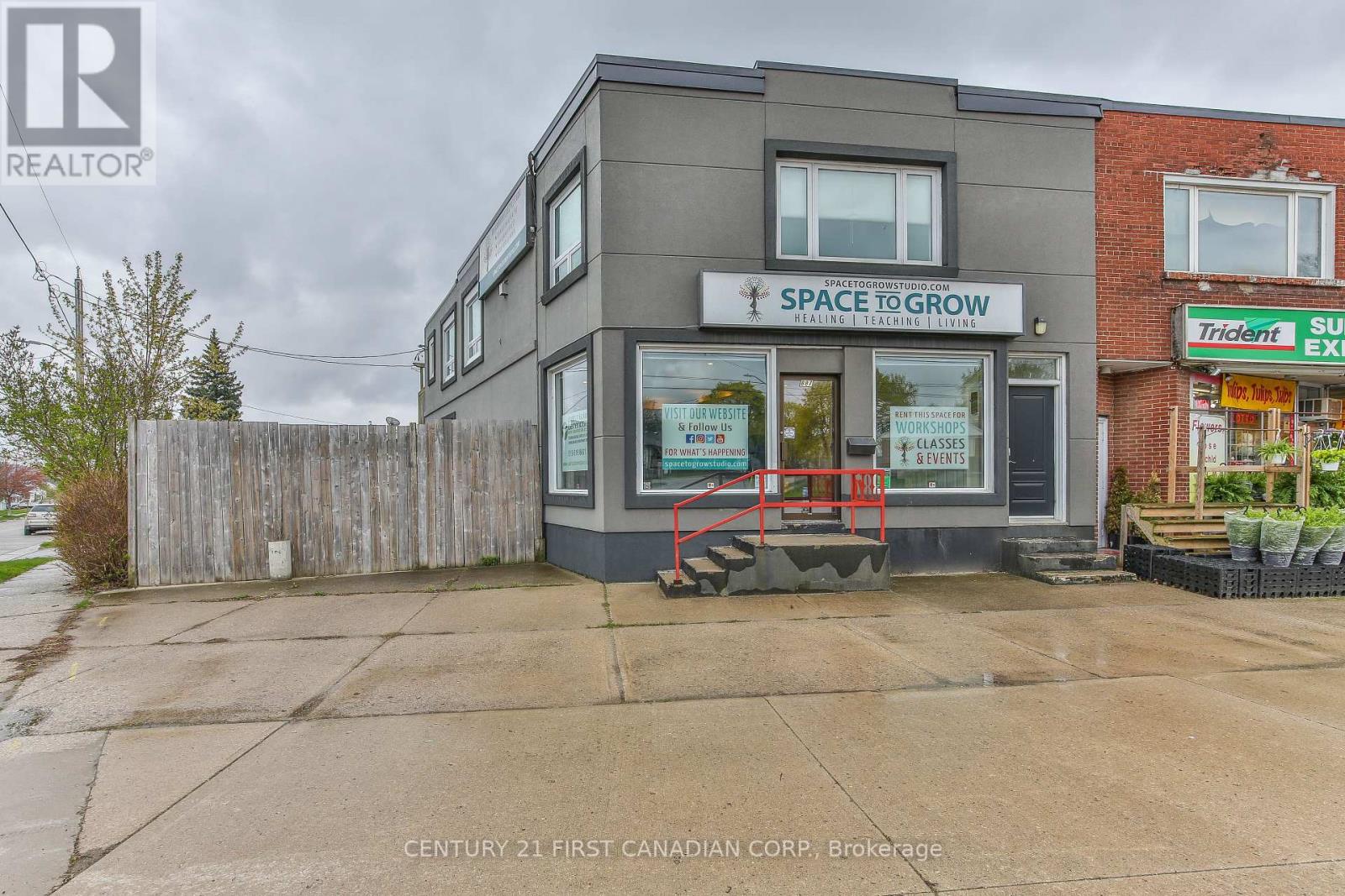 887 HAMILTON ROAD, London East, Ontario
