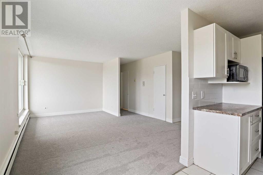 Property at 307, 316 1 Avenue NE image 5