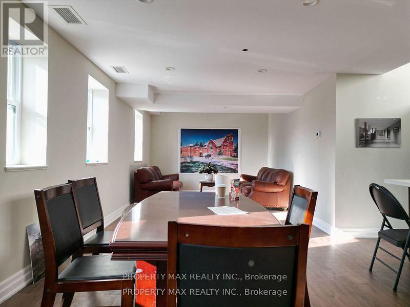 1061 Richmond Street, London East, Ontario  N6A 3J7 - Photo 10 - X12168946
