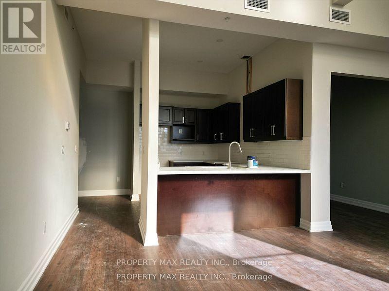 1061 Richmond Street, London East, Ontario  N6A 3J7 - Photo 17 - X12168946