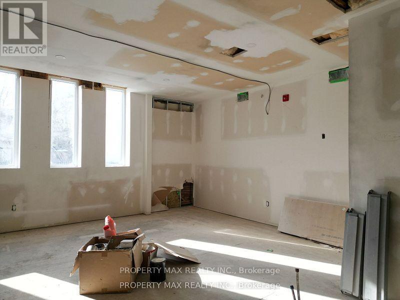 1061 Richmond Street, London East, Ontario  N6A 3J7 - Photo 24 - X12168946