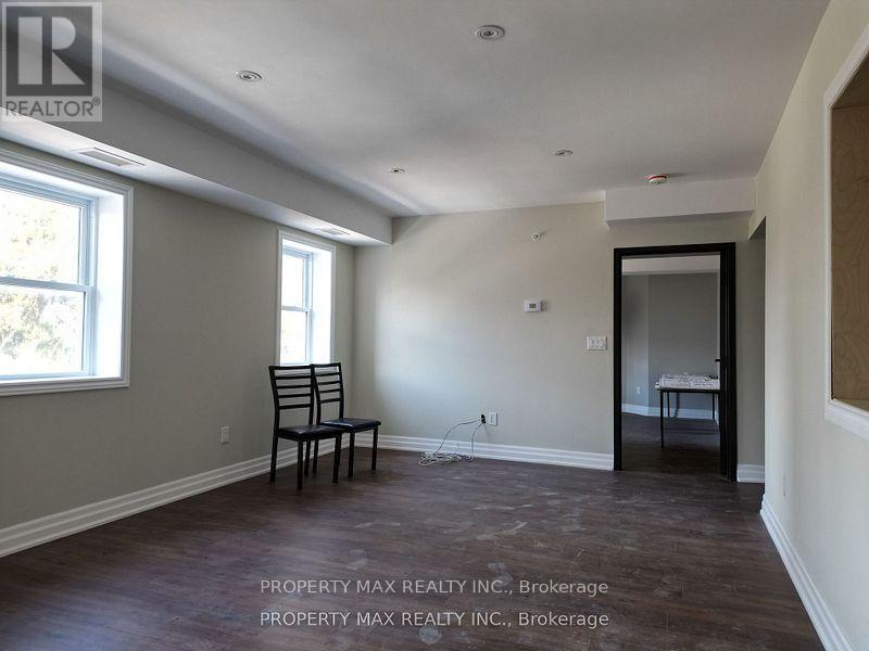 1061 Richmond Street, London East, Ontario  N6A 3J7 - Photo 7 - X12168946