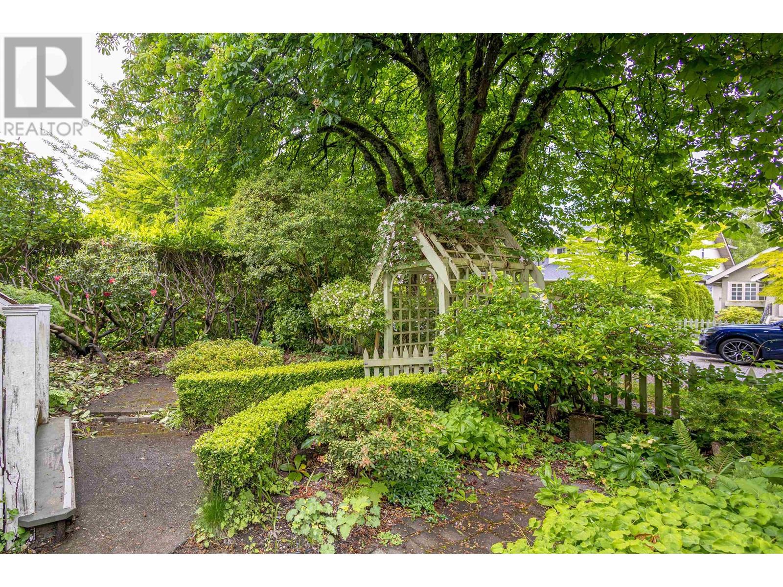 Property at 3012 W 14TH AVENUE image 2