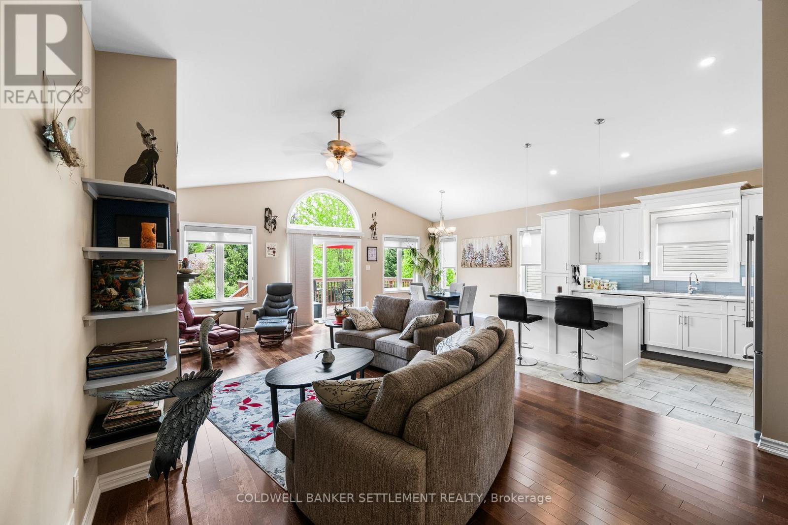 8 Senators Gate Drive, Perth, Ontario  K7H 0B5 - Photo 14 - X12169255