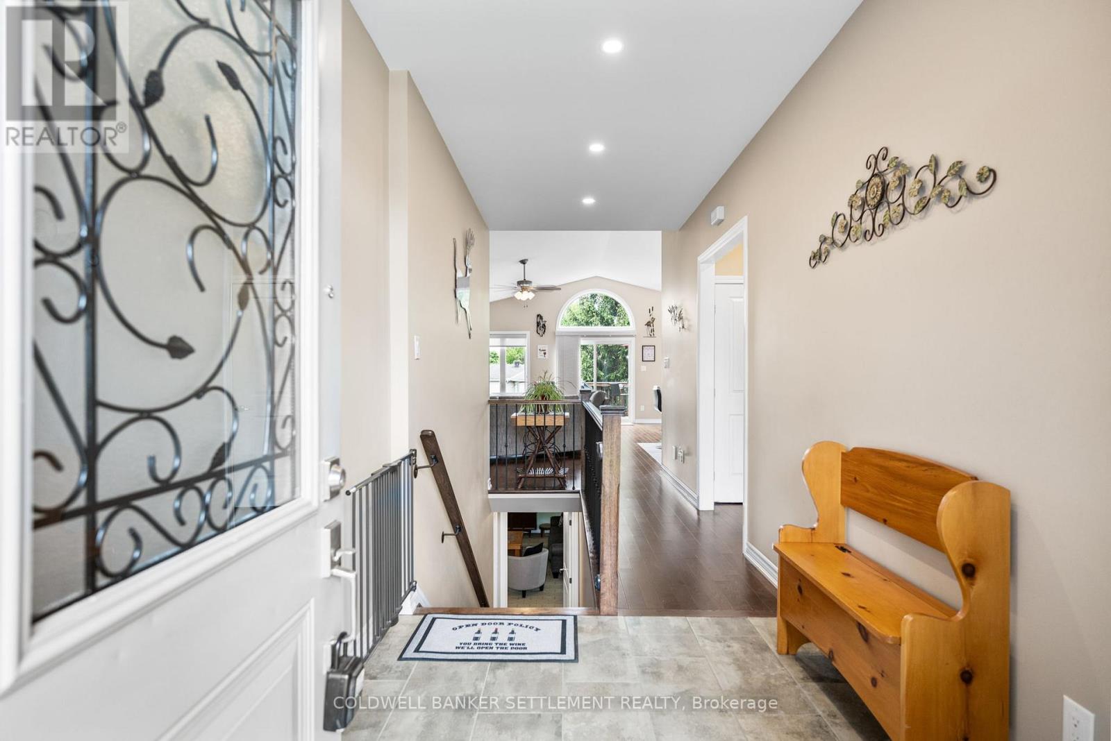 8 Senators Gate Drive, Perth, Ontario  K7H 0B5 - Photo 6 - X12169255