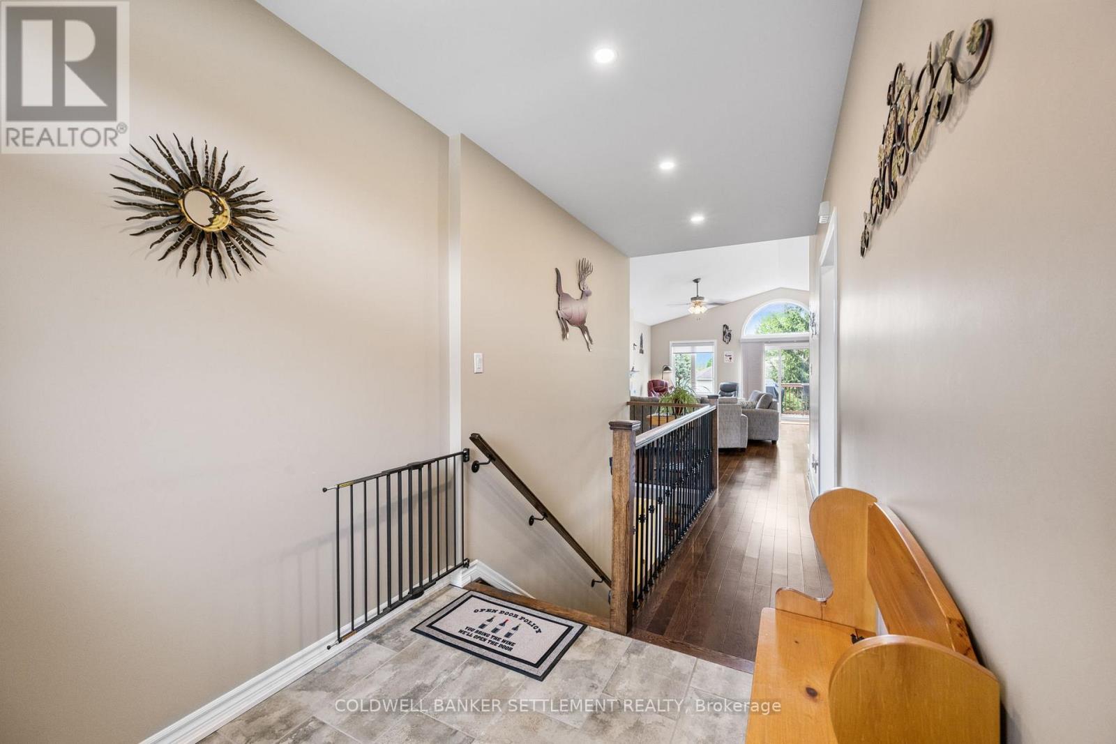 8 Senators Gate Drive, Perth, Ontario  K7H 0B5 - Photo 7 - X12169255