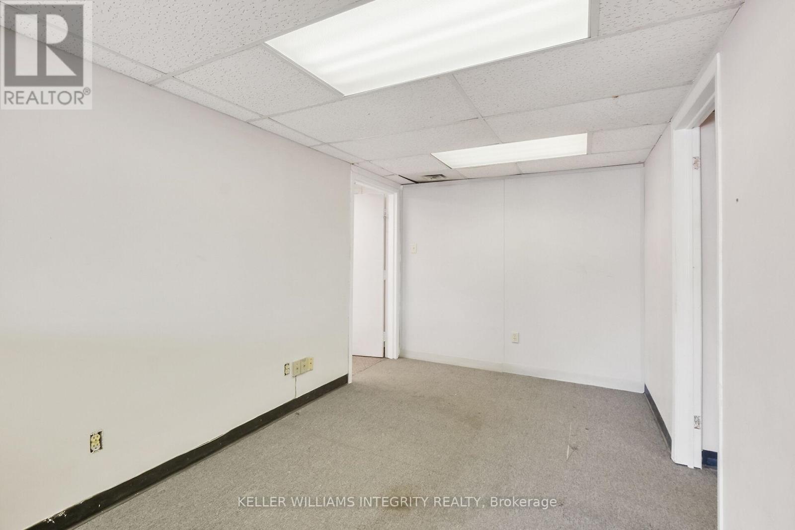 17 & 18 - 2485 Lancaster Road, Ottawa, Ontario  K1B 5L1 - Photo 13 - X12160778