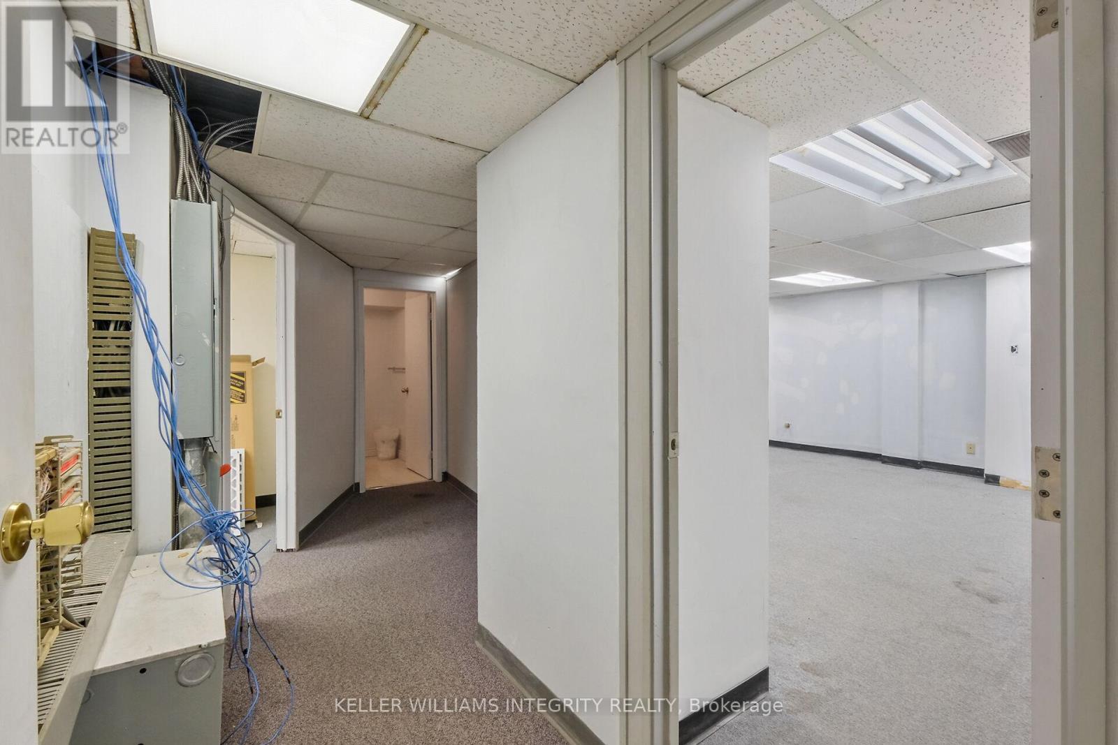 17 & 18 - 2485 Lancaster Road, Ottawa, Ontario  K1B 5L1 - Photo 19 - X12160778