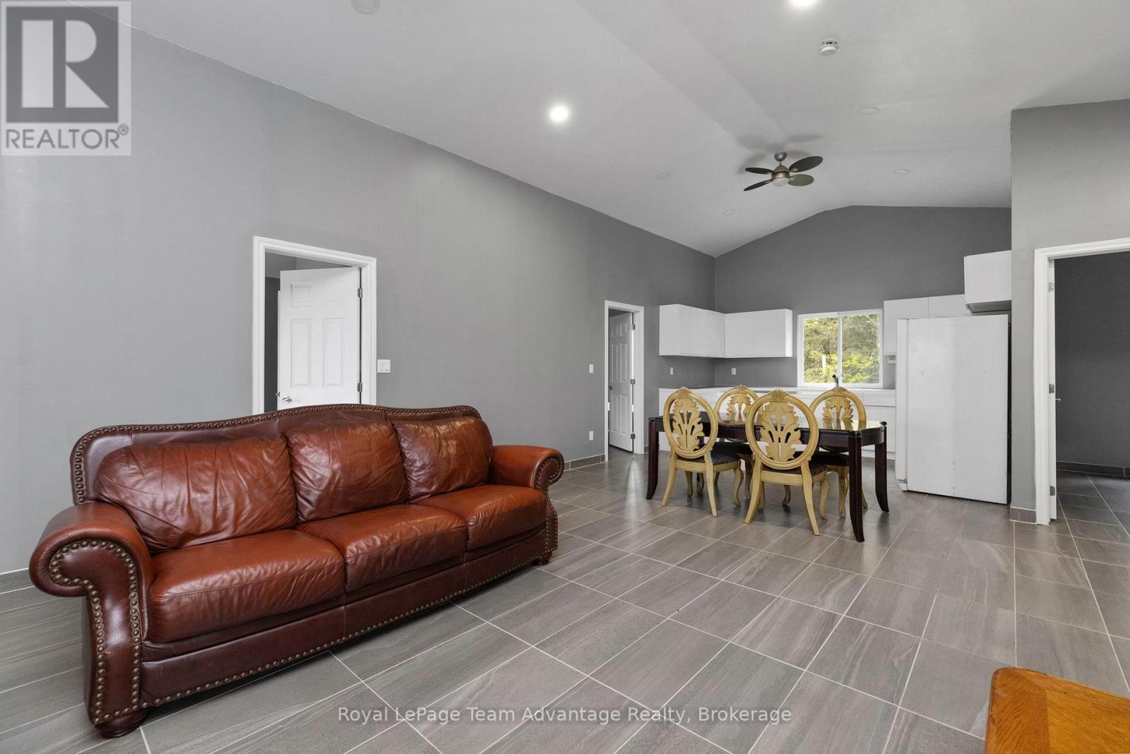 11 Nickles Cove Road, Whitestone, Ontario  P0A 1G0 - Photo 9 - X12169144