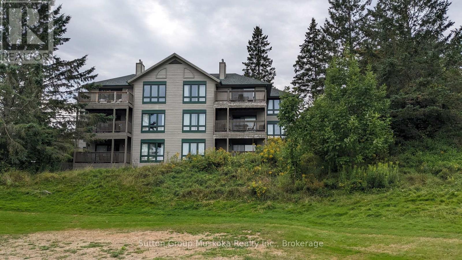 31-101 The Greens Drive, Huntsville (Chaffey), Ontario  P1H 2E8 - Photo 2 - X12169177