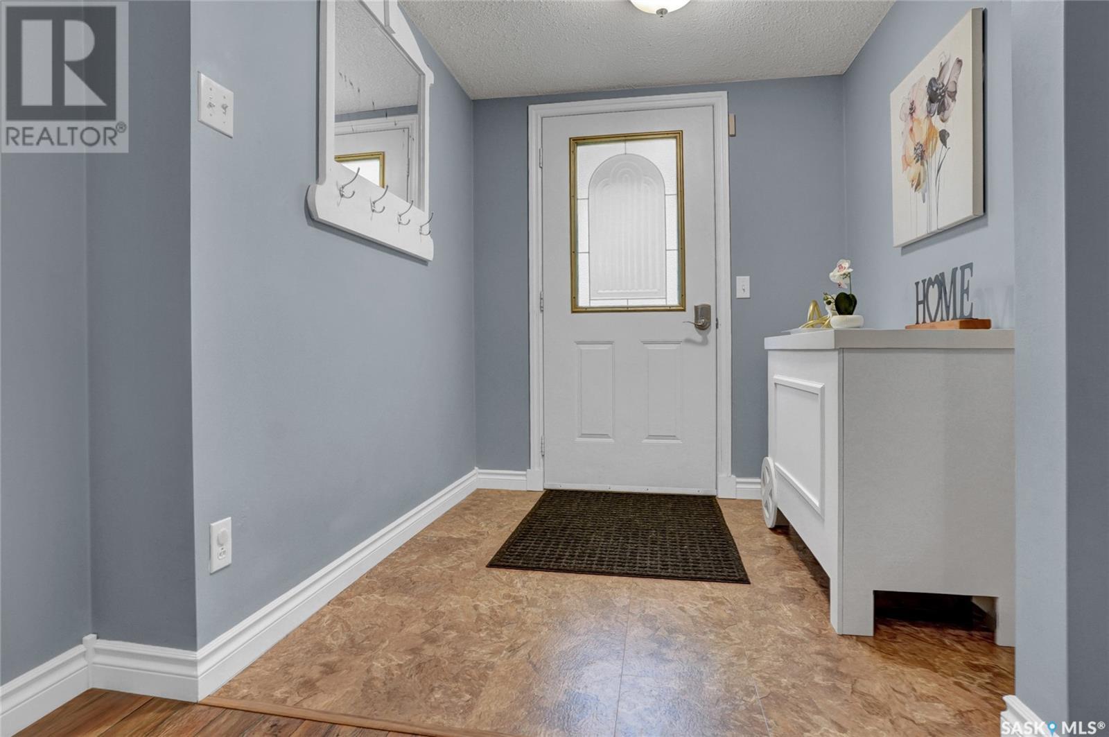 Property at 882 Connaught AVENUE image 4