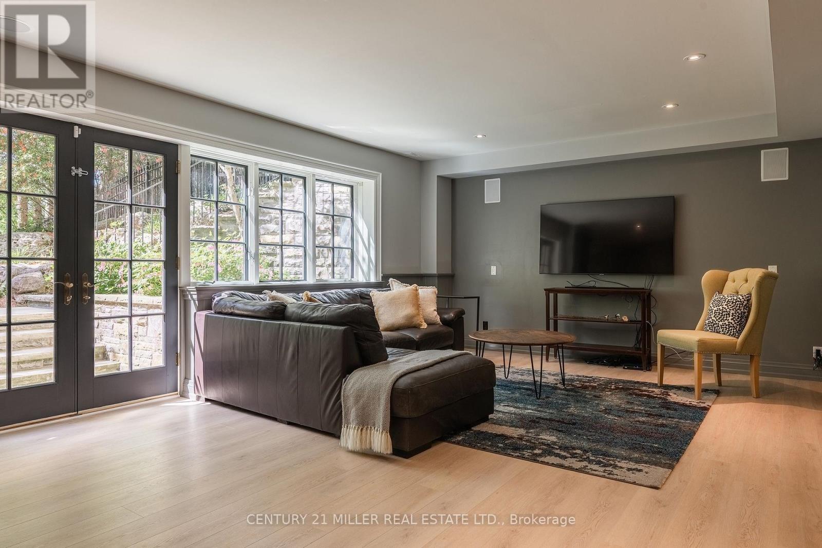 370 Poplar Drive, Oakville, Ontario  L6J 4E4 - Photo 40 - W12168800