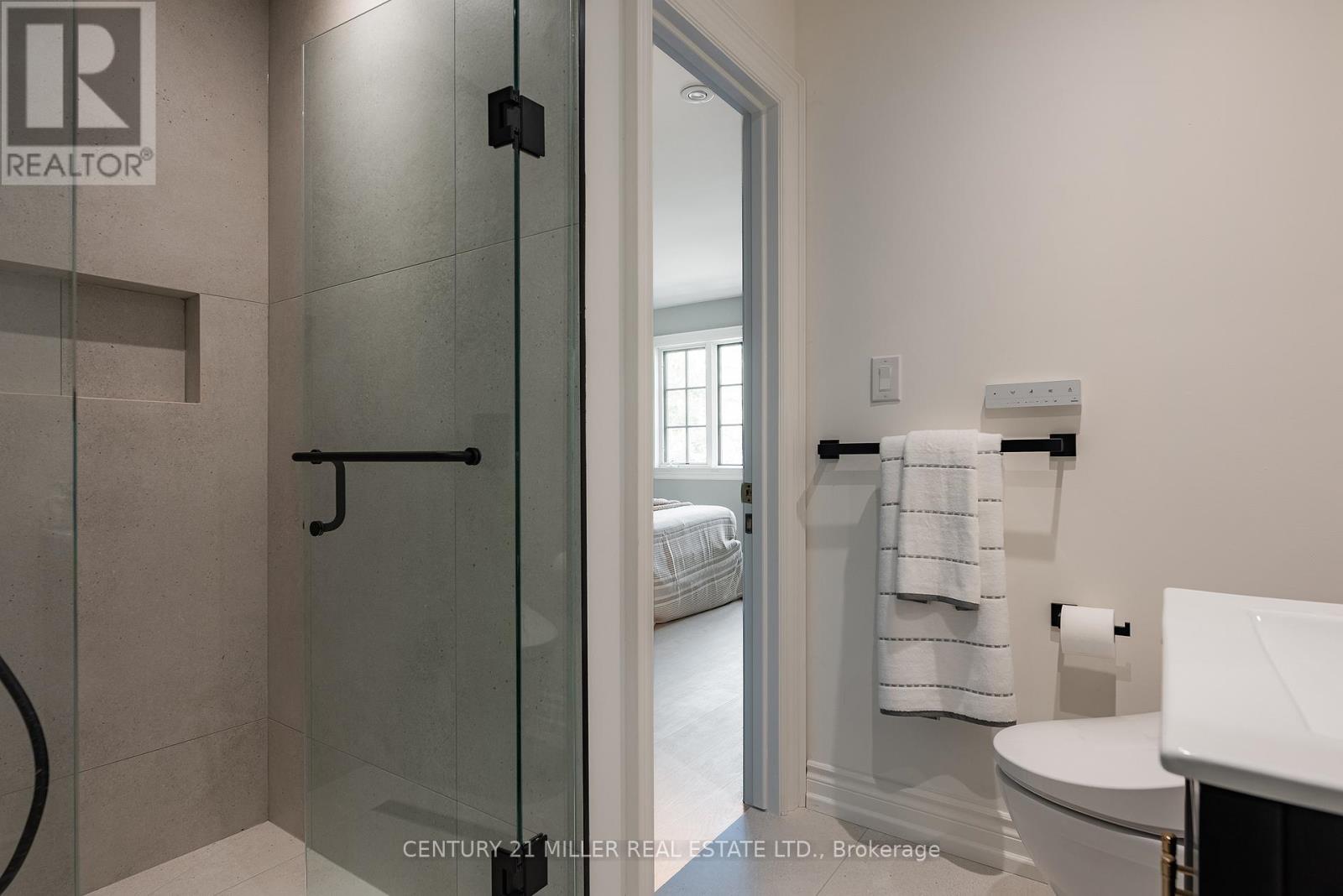 370 Poplar Drive, Oakville, Ontario  L6J 4E4 - Photo 37 - W12168800