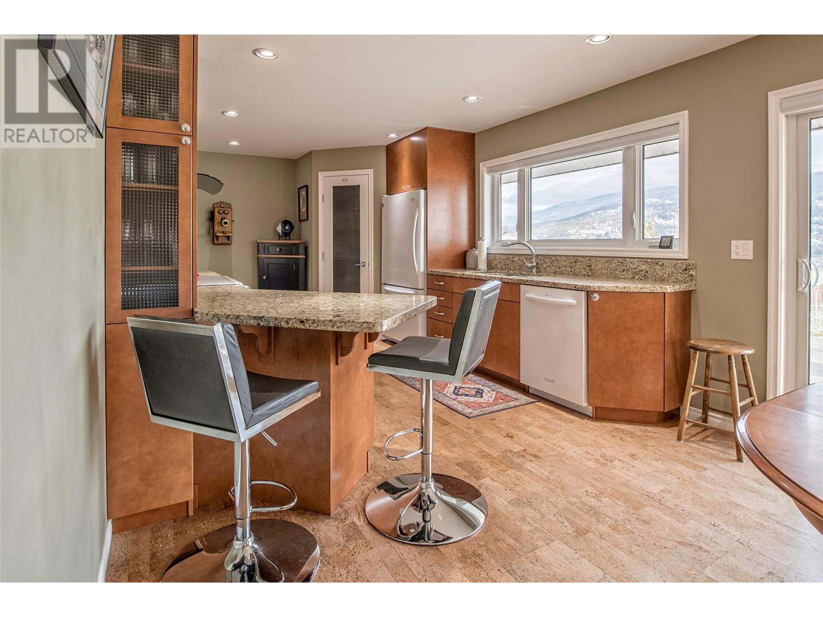 186 Stepping Stones Crescent, Spallumcheen, British Columbia  V1H 1X2 - Photo 21 - 10348872