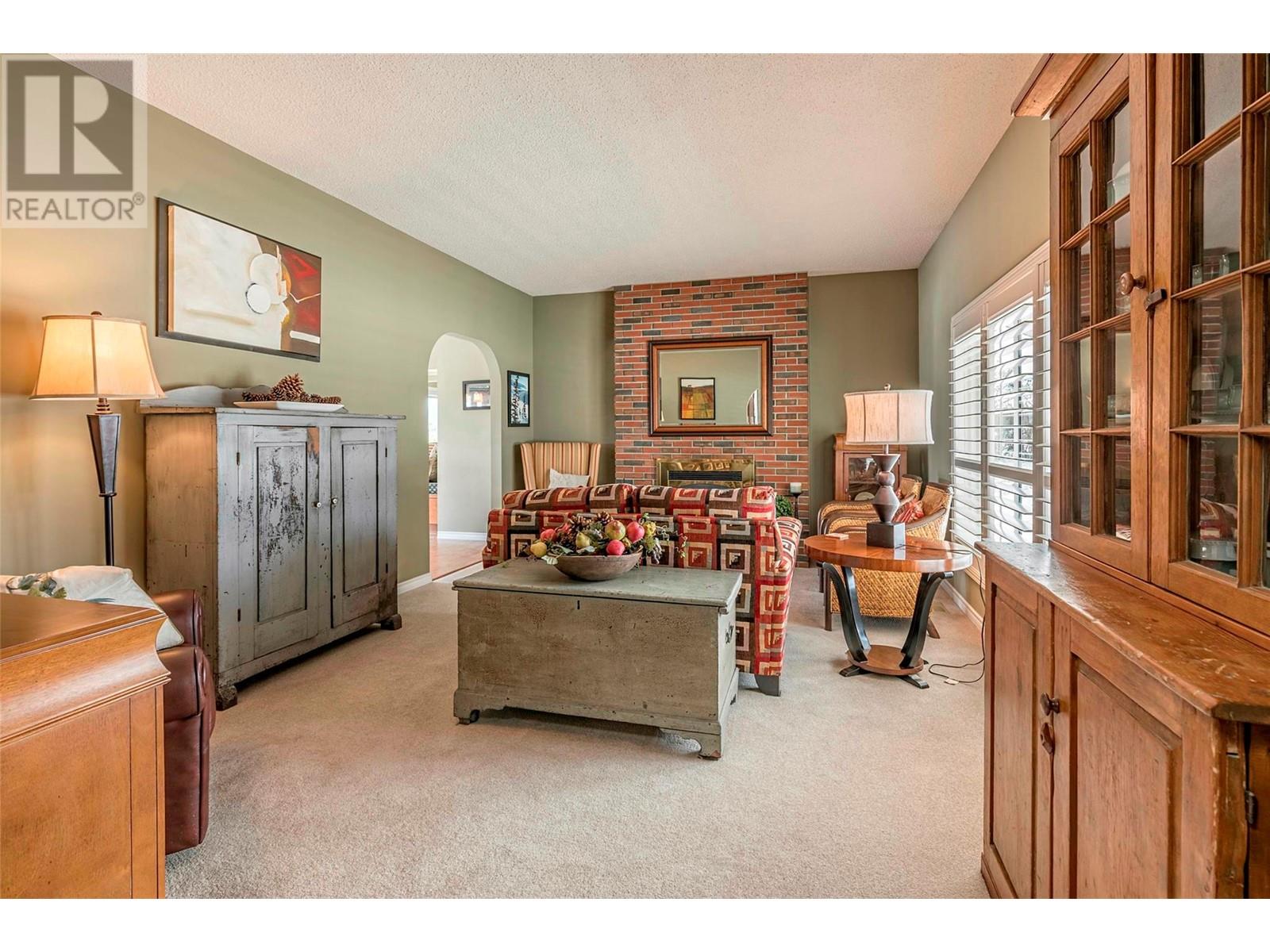 186 Stepping Stones Crescent, Spallumcheen, British Columbia  V1H 1X2 - Photo 12 - 10348872