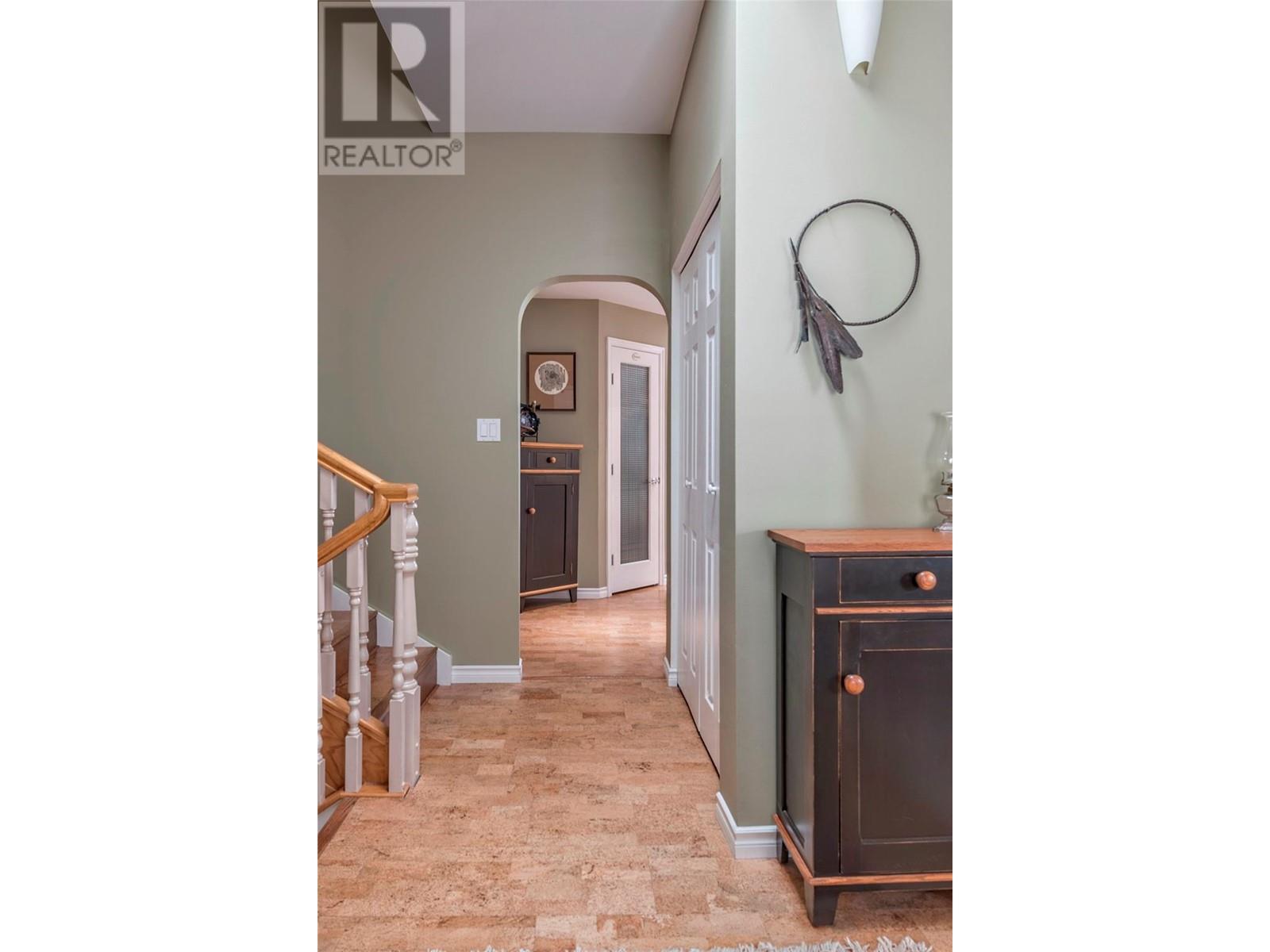 186 Stepping Stones Crescent, Spallumcheen, British Columbia  V1H 1X2 - Photo 27 - 10348872