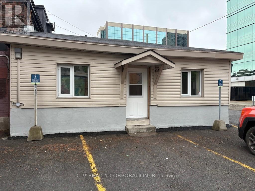 194 Nepean Street, Ottawa, Ontario  K2P 0E3 - Photo 1 - X12169120