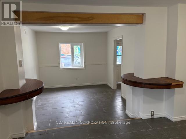 194 Nepean Street, Ottawa, Ontario  K2P 0E3 - Photo 2 - X12169120