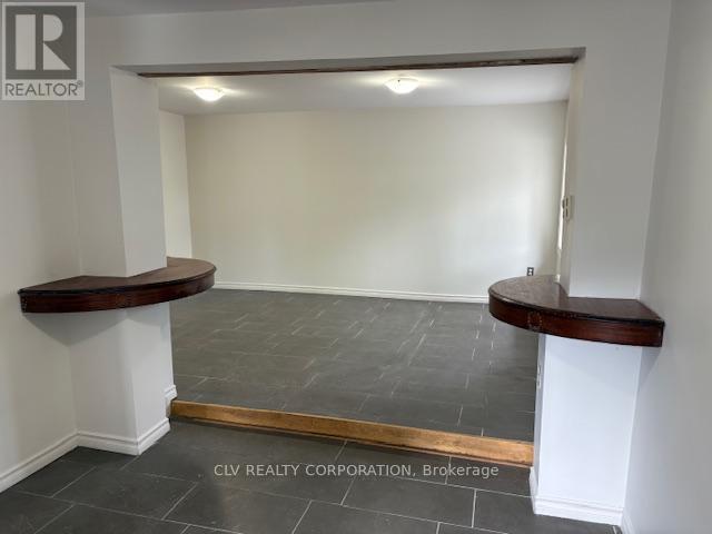 194 Nepean Street, Ottawa, Ontario  K2P 0E3 - Photo 4 - X12169120