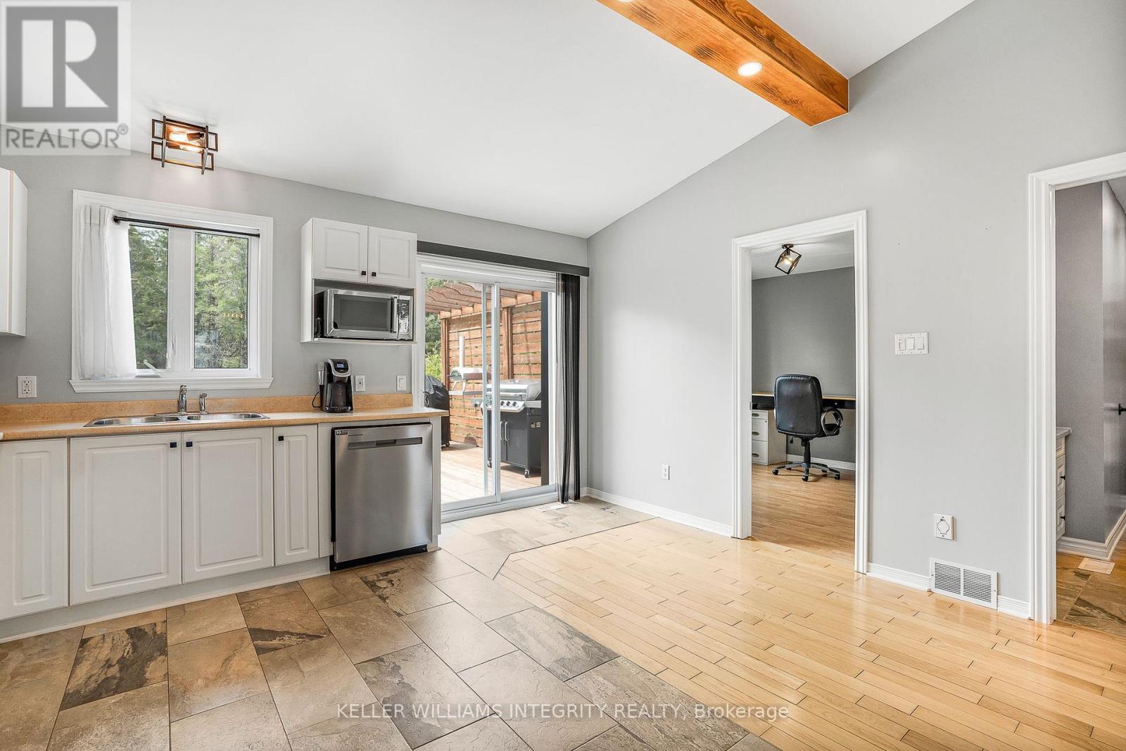 530a Devista Boulevard, Alfred And Plantagenet, Ontario  K0B 1A0 - Photo 12 - X12169191