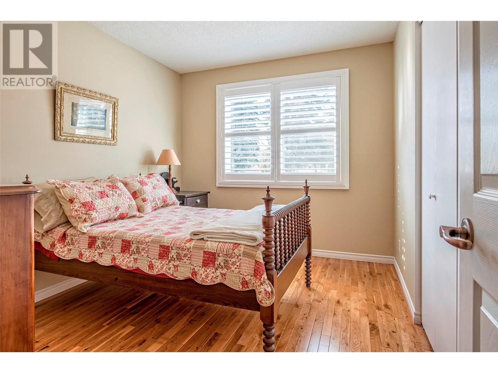186 Stepping Stones Crescent, Spallumcheen, British Columbia  V1H 1X2 - Photo 38 - 10348872