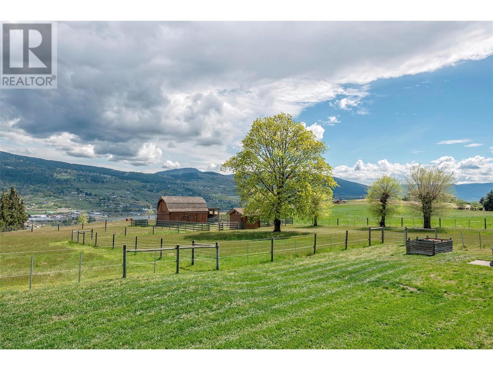186 Stepping Stones Crescent, Spallumcheen, British Columbia  V1H 1X2 - Photo 66 - 10348872