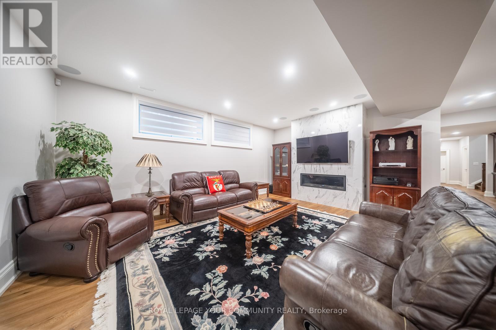 1551 Warland Road, Oakville, Ontario  L6L 1N4 - Photo 37 - W12121625