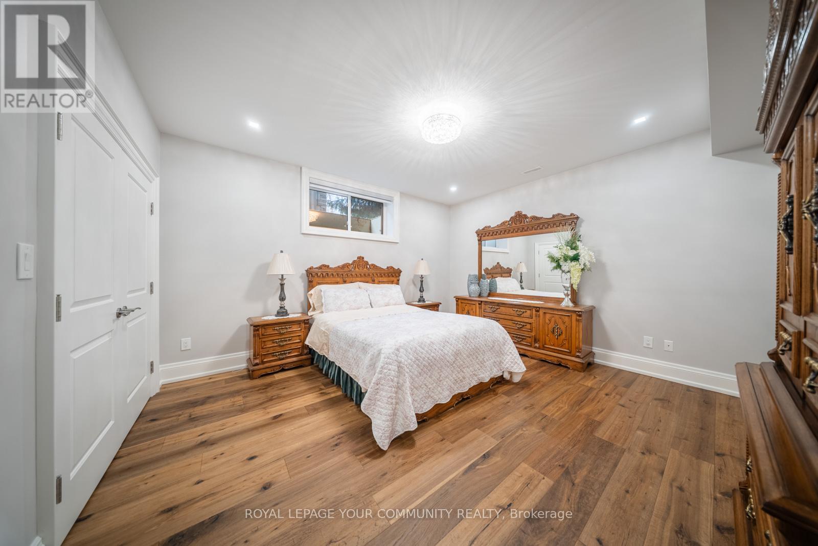 1551 Warland Road, Oakville, Ontario  L6L 1N4 - Photo 41 - W12121625