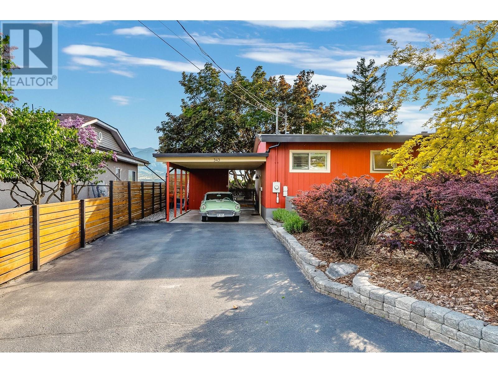 Property at 343 Gwyer Street image 5