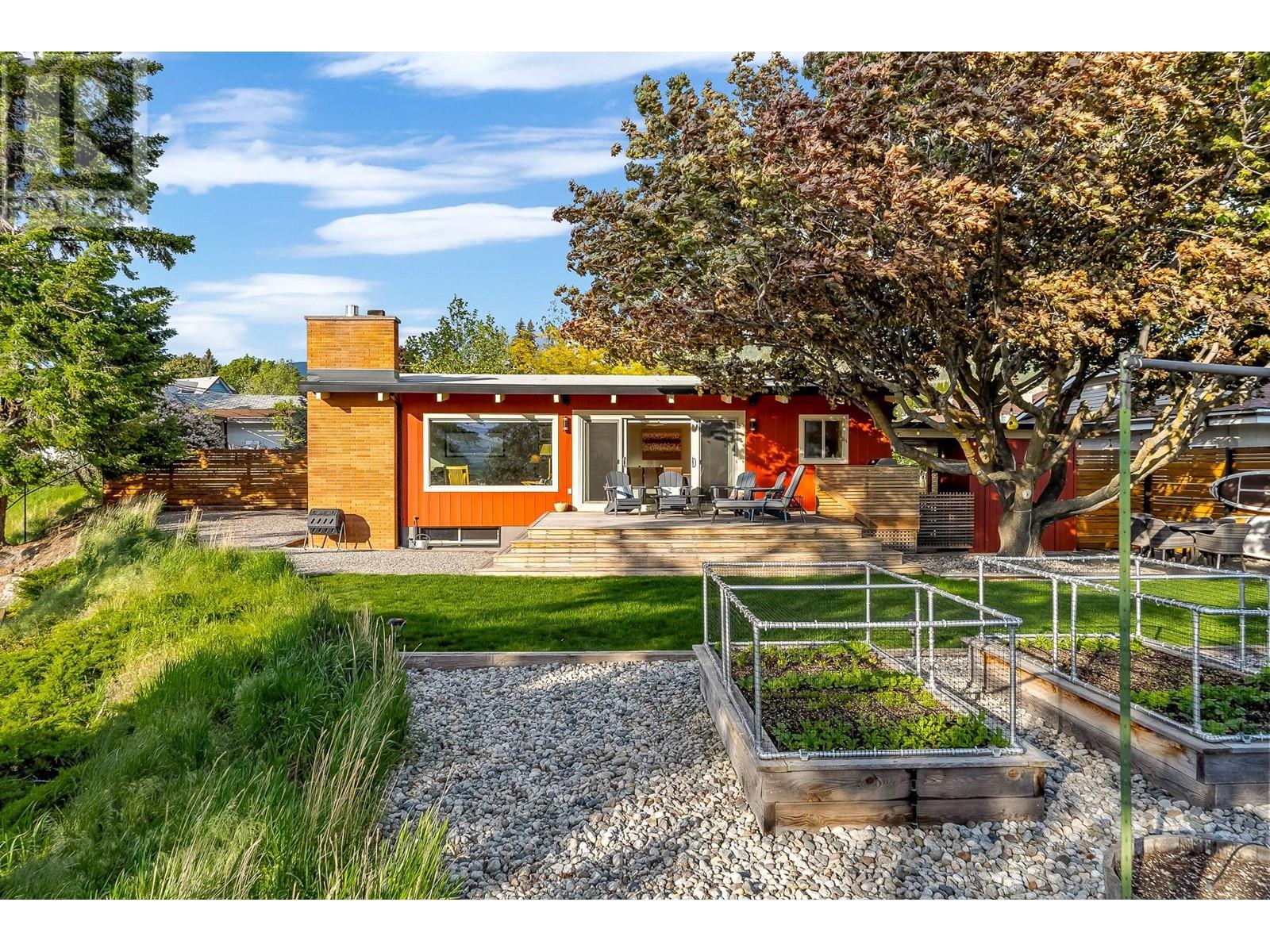 343 Gwyer Street, Penticton, British Columbia  V2A 1R2 - Photo 40 - 10349080