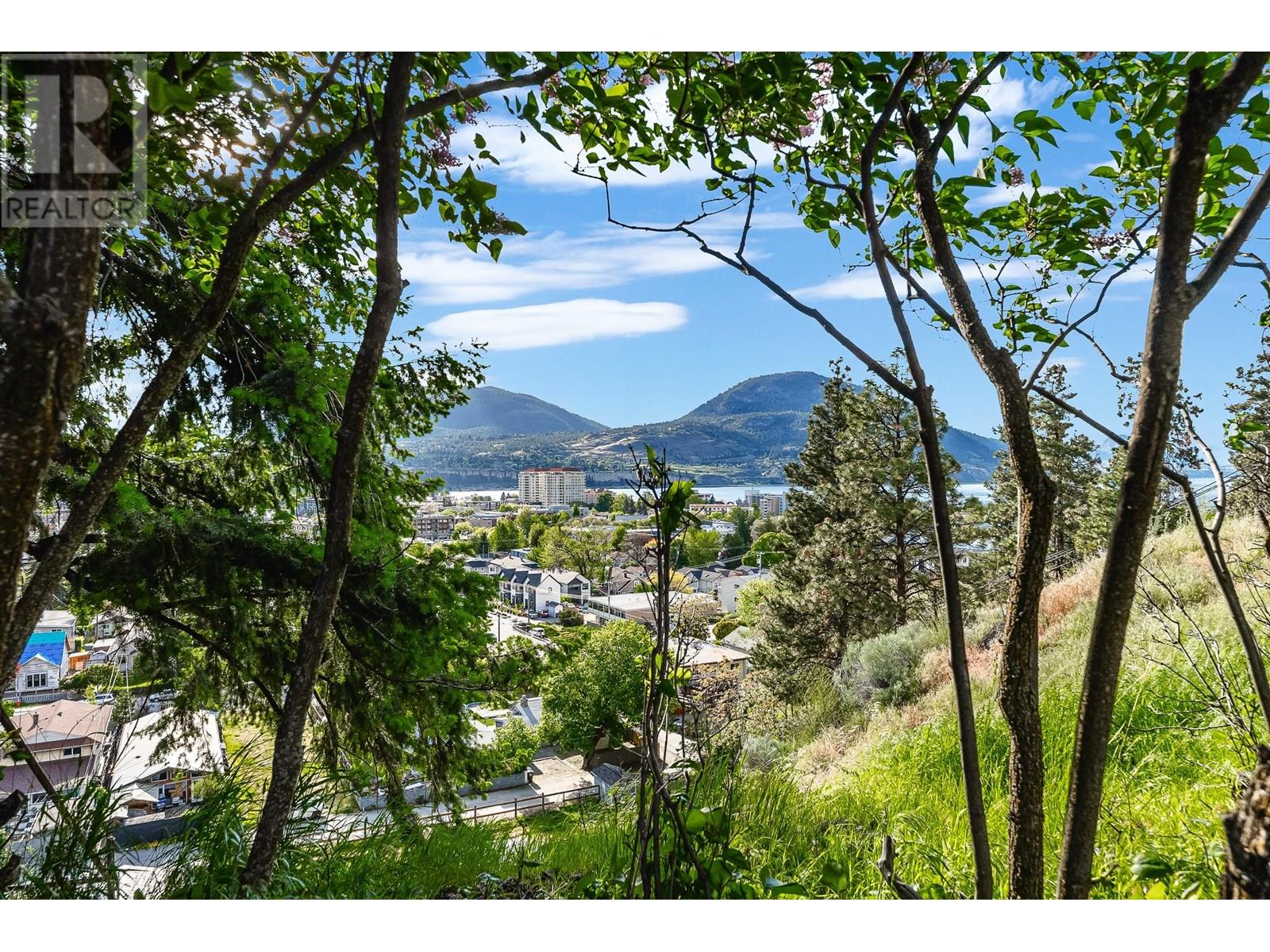 343 Gwyer Street, Penticton, British Columbia  V2A 1R2 - Photo 9 - 10349080
