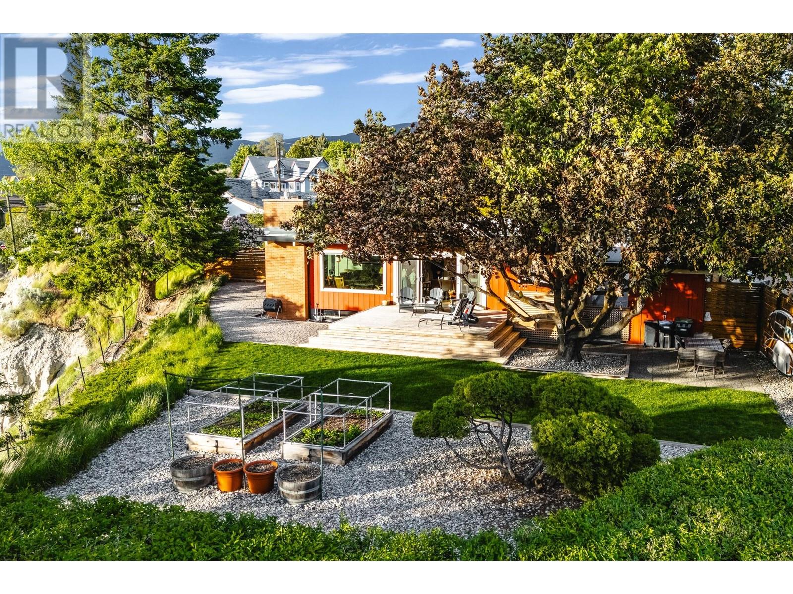343 Gwyer Street, Penticton, British Columbia  V2A 1R2 - Photo 46 - 10349080