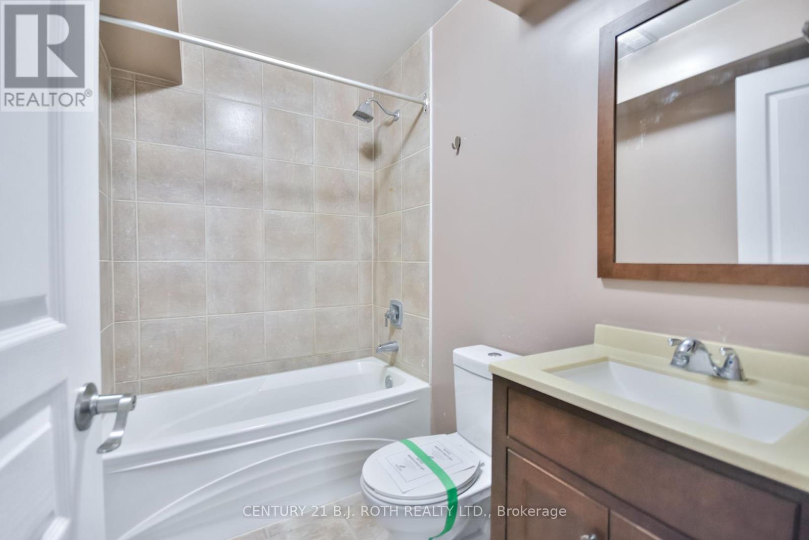 16 Gray Lane, Barrie, Ontario  L4N 7T1 - Photo 35 - S12098668