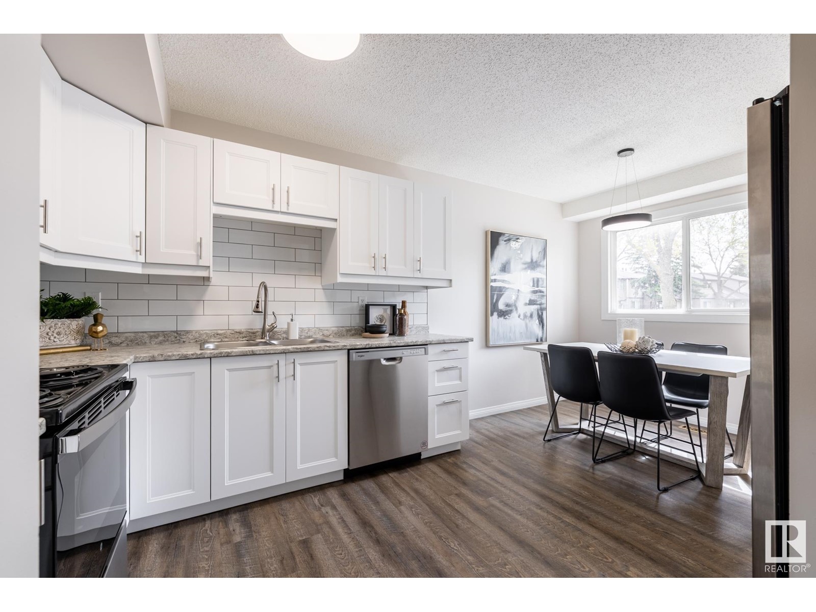 1225 Hooke Rd Nw, Edmonton, Alberta  T5A 4A5 - Photo 5 - E4437197