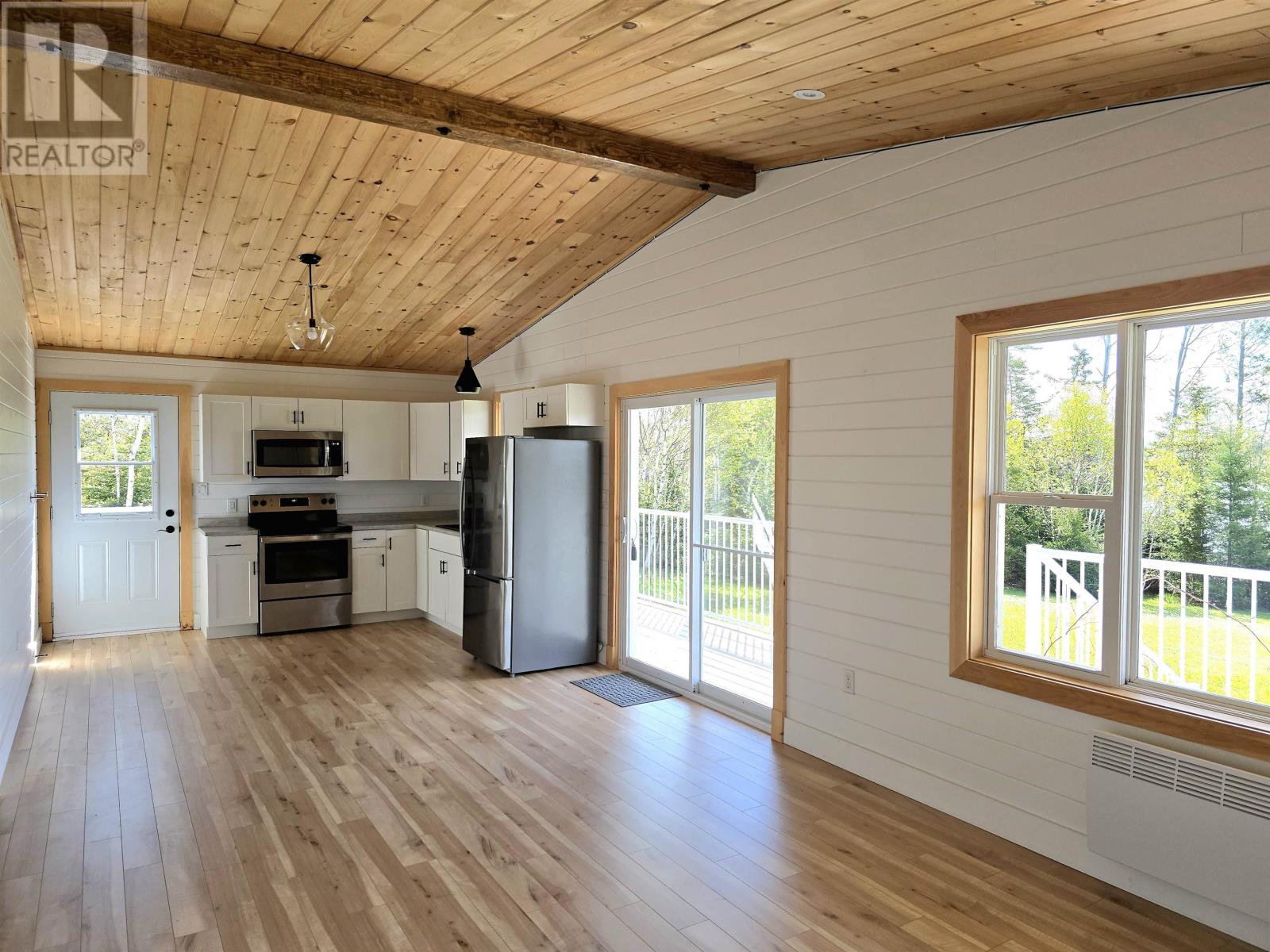 199 Oyster Bed Park Drive, Wheatley River, Prince Edward Island  C0A 1N0 - Photo 7 - 202512092