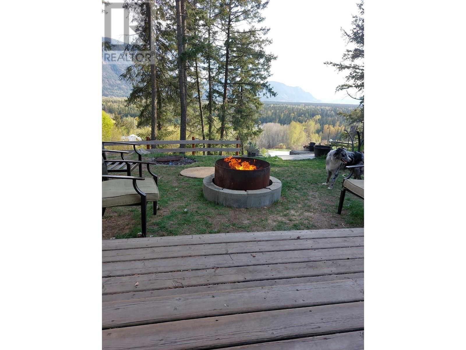 2481 Squilax Anglemont Road Unit# 14, Lee Creek, British Columbia